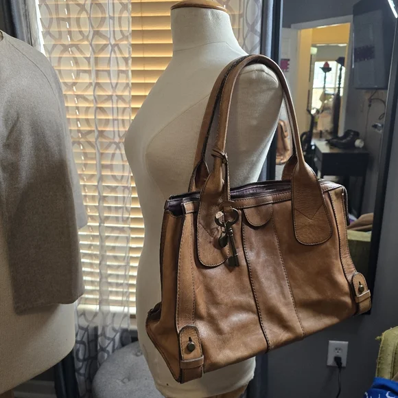 Large Fossil Vintage Revival Leather Shoulder Bag - Picture 5 of 6